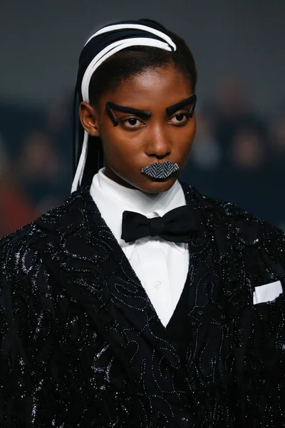 Look 201